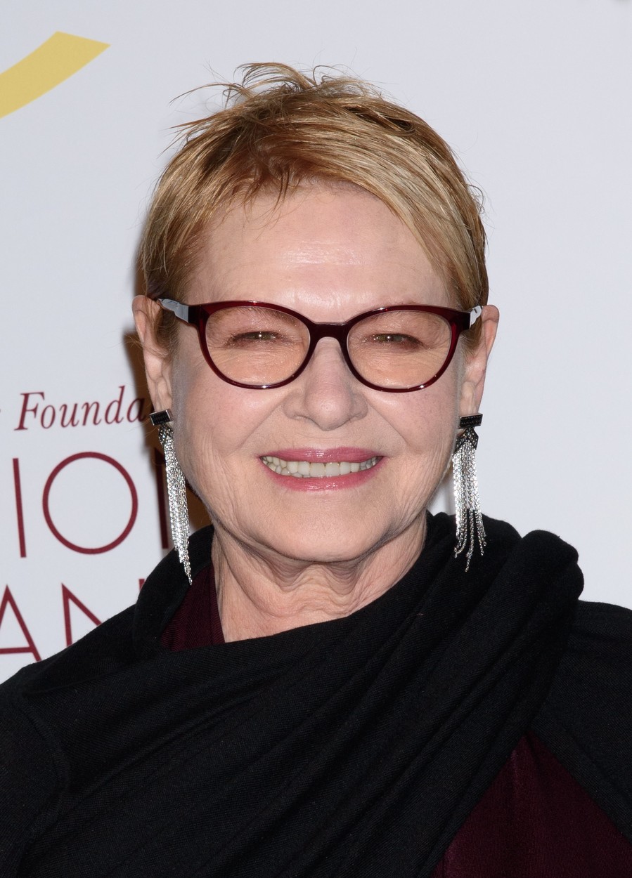 Dianne Wiest