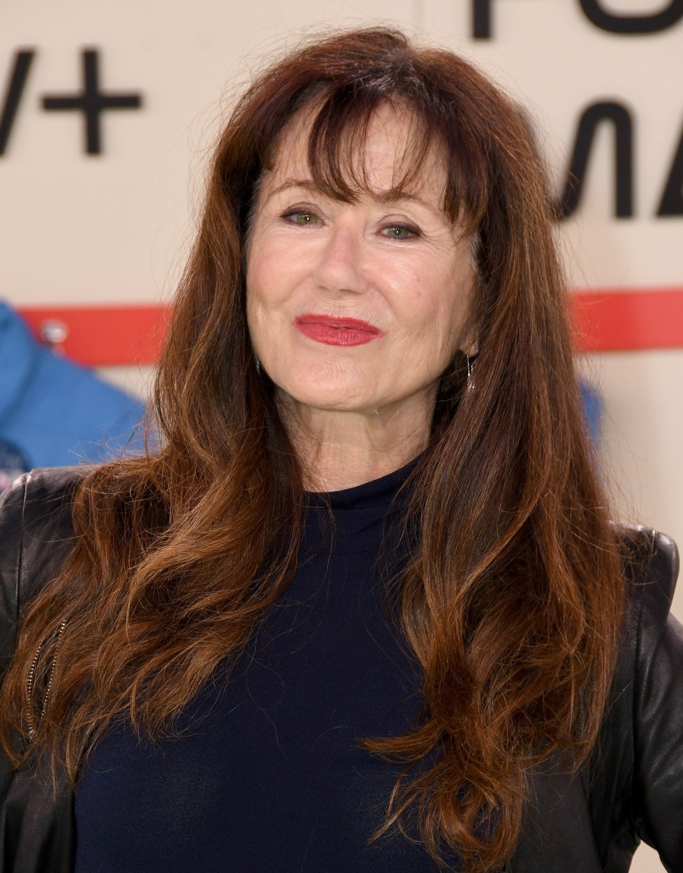 Mary McDonnell