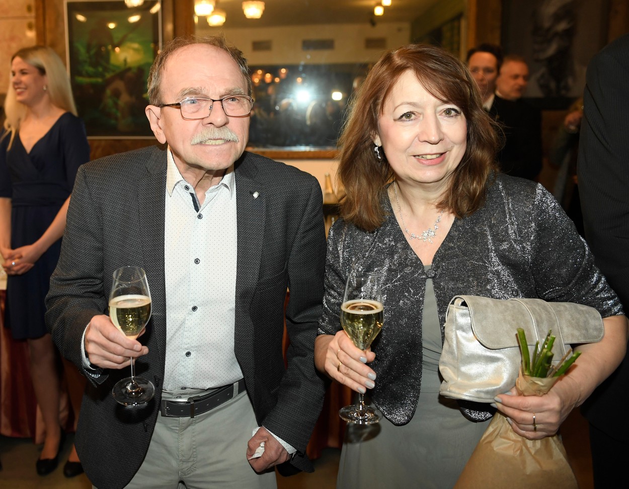 jaroslav uhlir manzelka